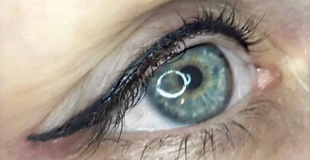 Permanent eyeliner before removal